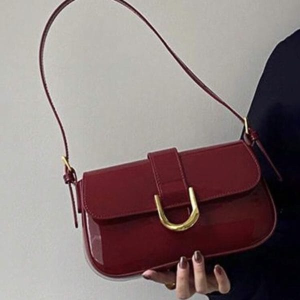 Sac à main carré  vintage rouge Bourgogne Vixen polyvalent à porter à l'épaule ou sous le bras avec fermoir en fer à cheval, sangles doubles amovibles, convient aux filles, femmes, étudiantes, débutantes de carrière, employées de bureau, déplacements, tenues scolaires - rouge Bourgogne, sac Bourgogne à la mode, sac inspiré du rétro pour femmes