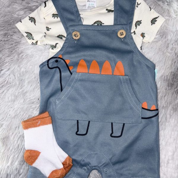 Jolie salopette crocodile avec chaussettes