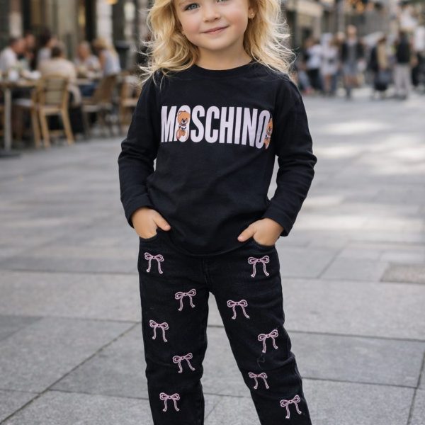 2pcs pull moschino + jean noir