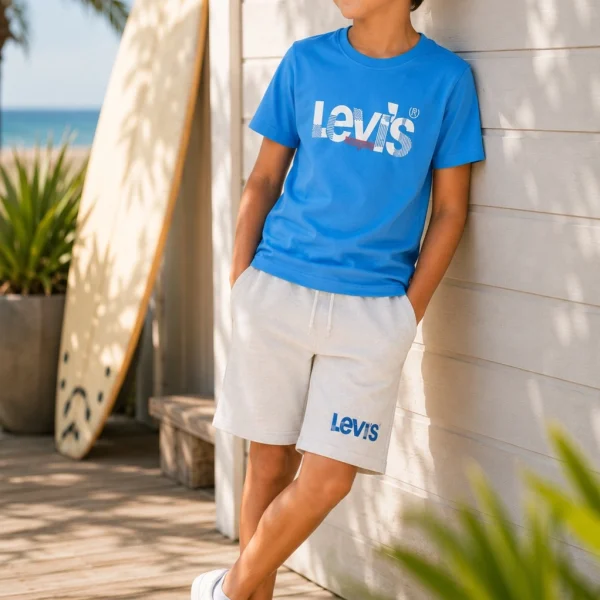 Ensemble Levi’s T-shirt et Short